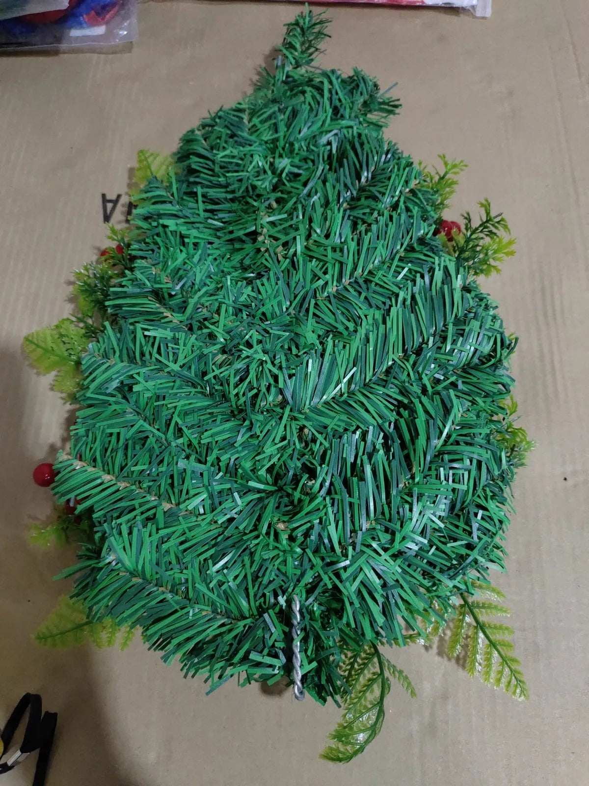 Christmas Door Wreath - Red And Candy Cane Teardrop Ornaments With Balls For Home Outdoor Decoration 3d Christmas Flower